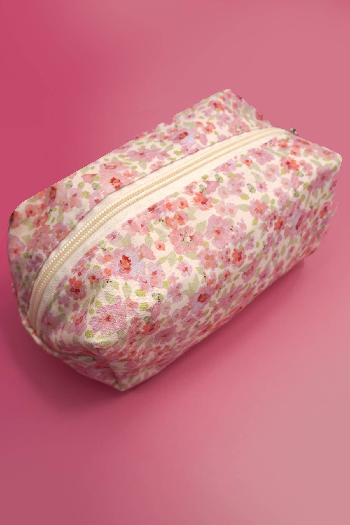 STRAWBERRY WESTERN BOW MAKEUP COSMETIC POUCH BAG | 40P544