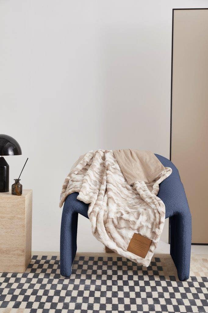 "Amazing Grace" 1-Ply Faux Fur Patch Throw 50"x60"