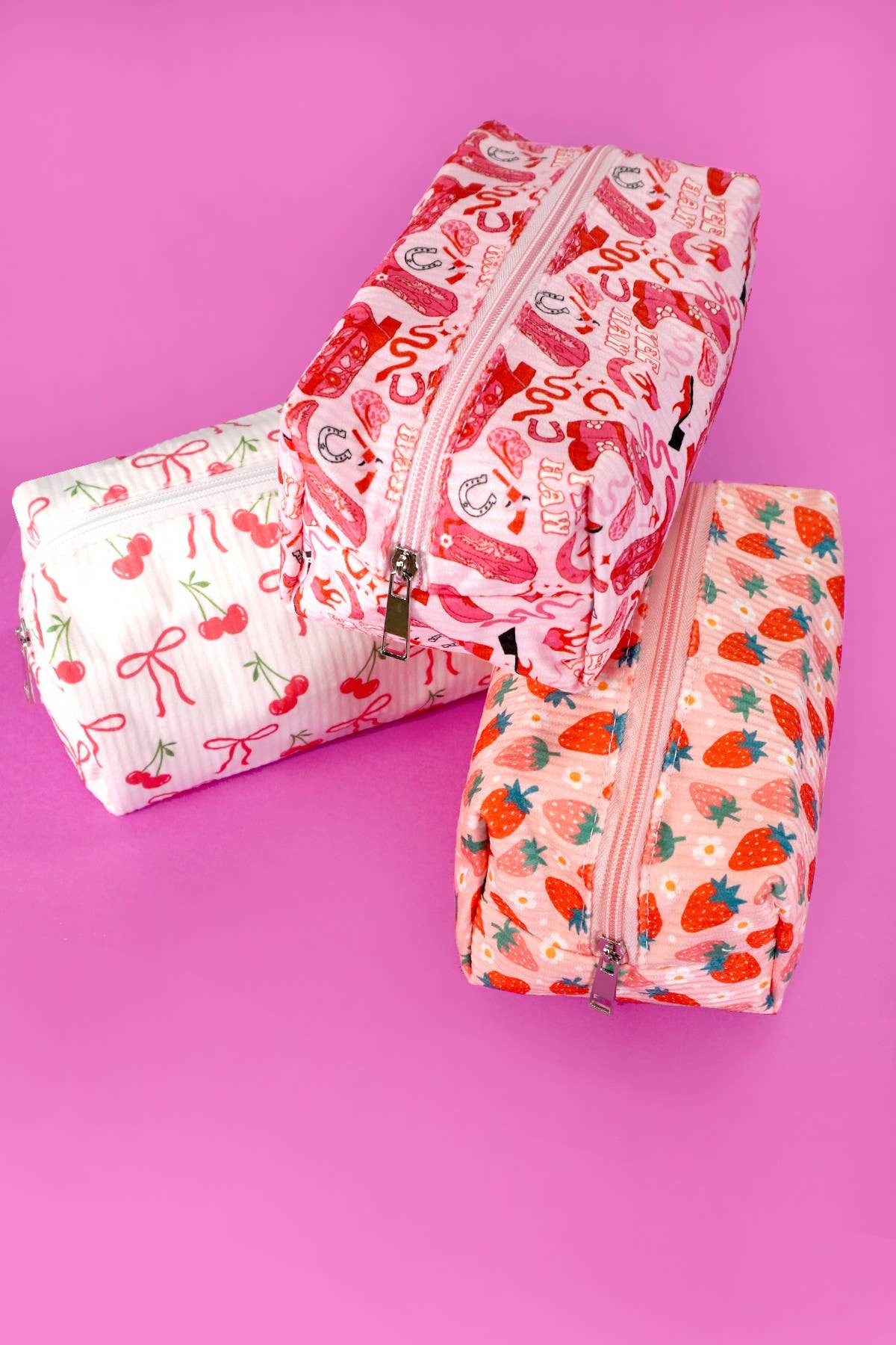 STRAWBERRY WESTERN BOW MAKEUP COSMETIC POUCH BAG | 40P544