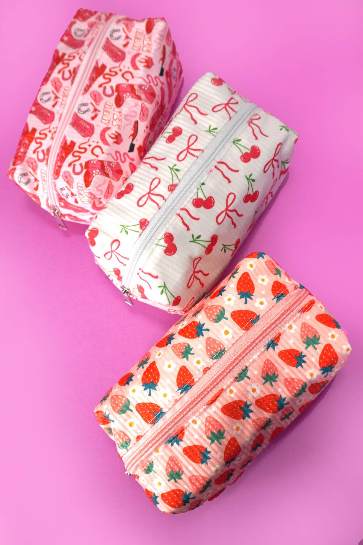STRAWBERRY WESTERN BOW MAKEUP COSMETIC POUCH BAG | 40P544